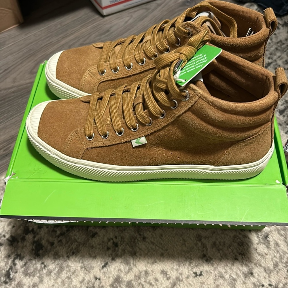 Cariuma OCA High Camel Suede Sneaker